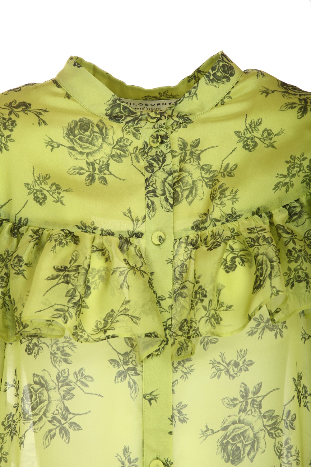 shop PHILOSOPHY Saldi Camicia: Philosophy blusa in seta con stampa floreale.
Chiusura con bottoni.
Maniche lunghe
Vestibilità regular.
Spalline a sbuffo.
Composizione: 100% seta.
Fabbricato in Ungheria.. 0221 0755-A1410 number 1691688